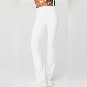 Alo Yoga High Waist Flare Leggings – White – Size XS
